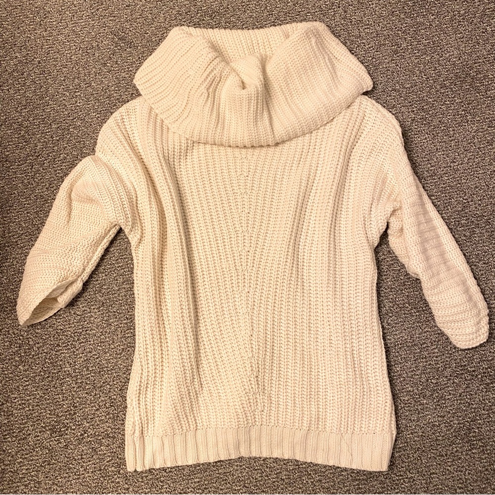 Large Neck Sweater - Picture 6 of 6